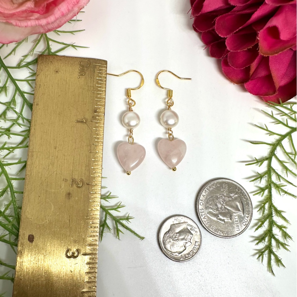 NEW⚜️Rose Quartz & Freshwater Pearl Heart Drop Earrings - Picture 6 of 6